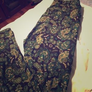 LuLaRoe OS PAISLEY LEGGINGS 🦄🦄 NWOT
