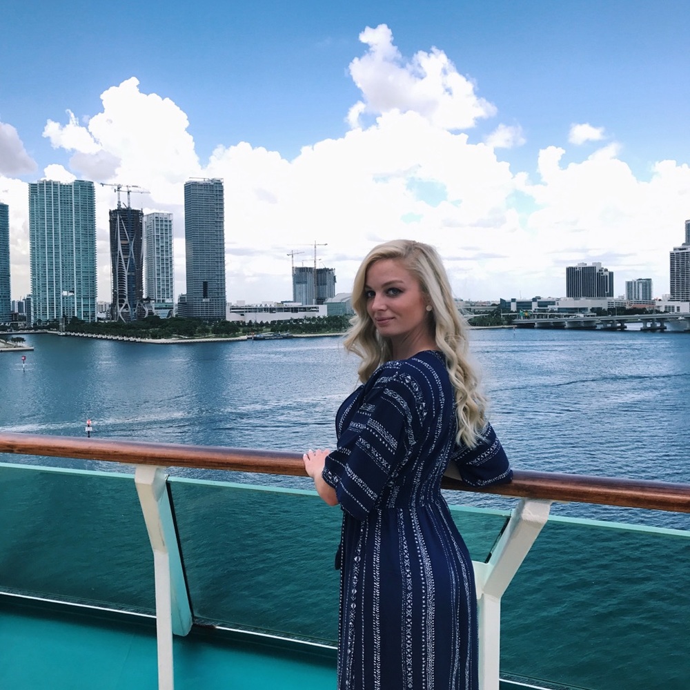 Meet your Posher, Samantha