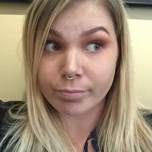 Meet your Posher, Abigail