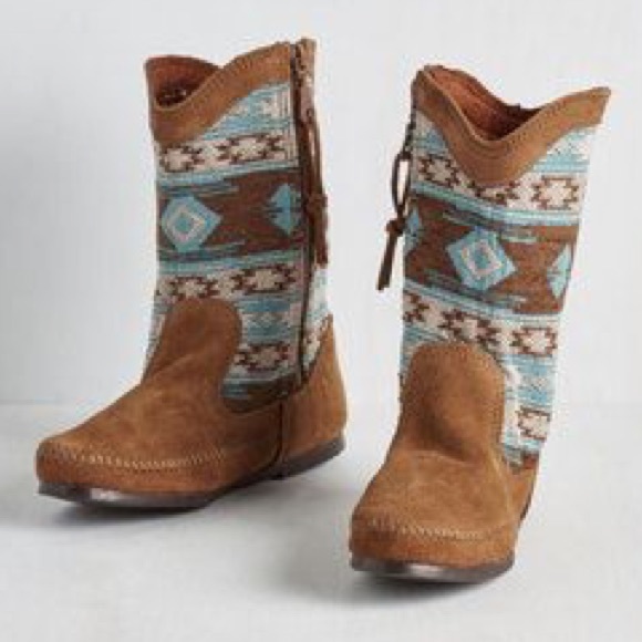Minnetonka Zapatos Navajo Tribal botas Baja Ankle Poshmark Minnetonka Zapatos Baja Navajo Tribal botas Baja Zapatos Ankle Poshmark a1dc89