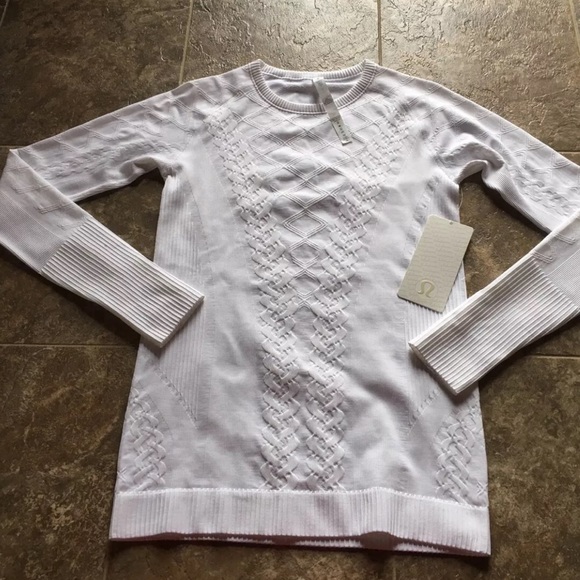 lululemon athletica Tops - Lululemon RESTLESS Pullover size 8