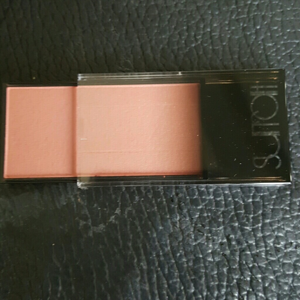 Surratt artistique blush LA vie en rose