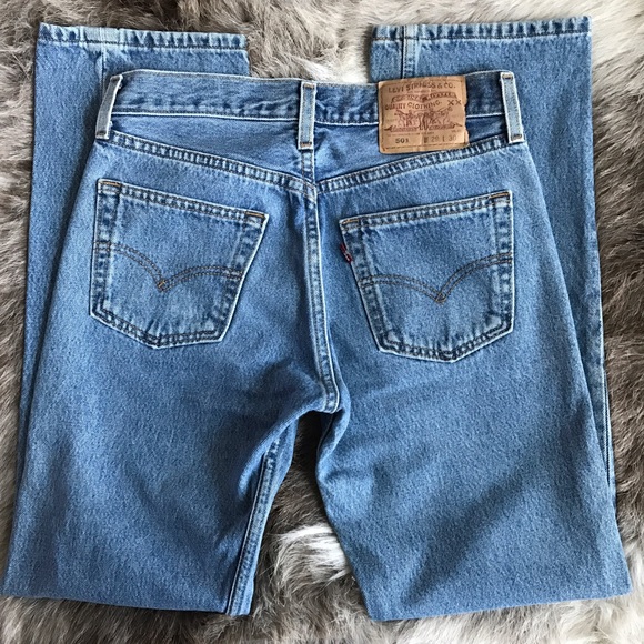 SOLD Vintage High Waisted Levi's 501 26x29 - Picture 2 of 3