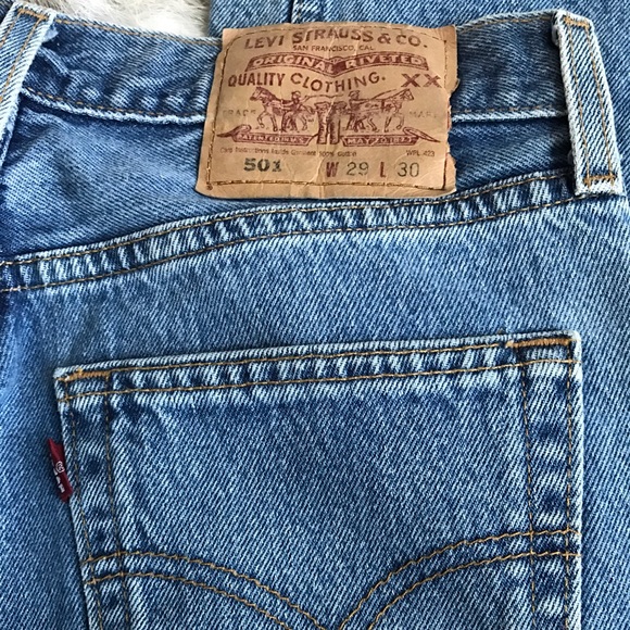 SOLD Vintage High Waisted Levi's 501 26x29 - Picture 3 of 3