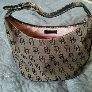 Dooney & Bourke purse