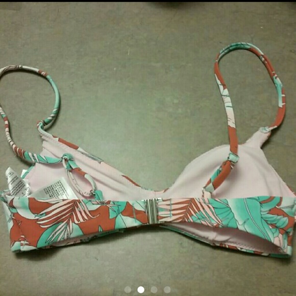 Swimsuit Set NEW - Picture 2 of 4