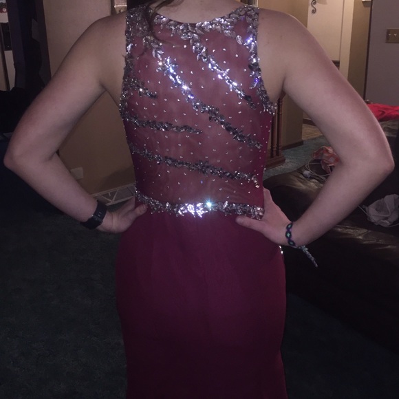 Elegant Burgundy Fitted Embellished Prom Dress - Picture 2 of 4