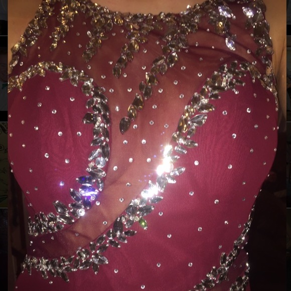 Elegant Burgundy Fitted Embellished Prom Dress - Picture 3 of 4