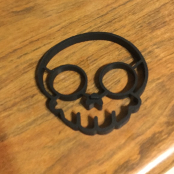 New skull egg mold - Picture 2 of 2