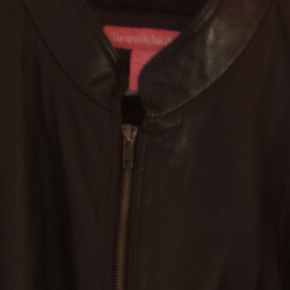 SIZE 22 NEW LEATHER JACKET NEVER WORN WRONG SIZE❤️