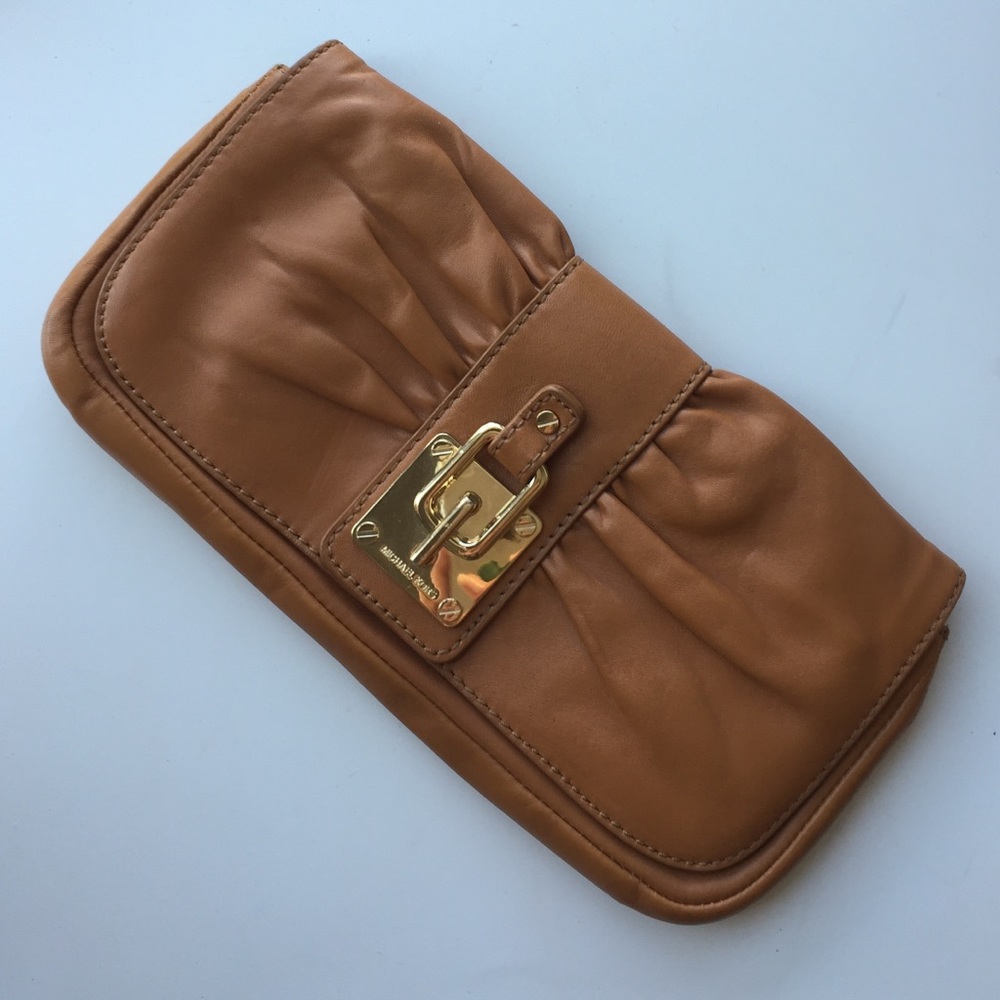 Authentic Michael Korea clutch