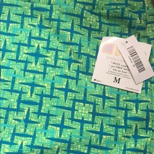 Lularoe Cassie NWT medium