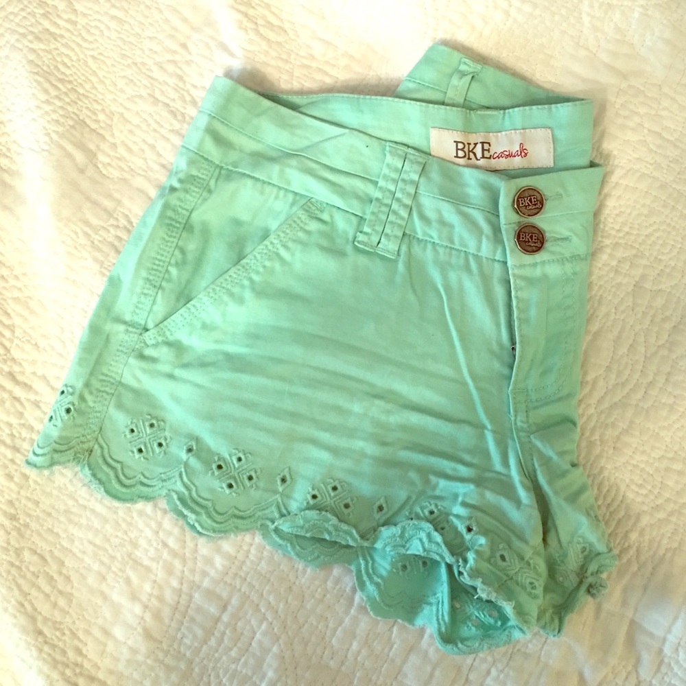 Scalloped Seafoam BKE Shorts