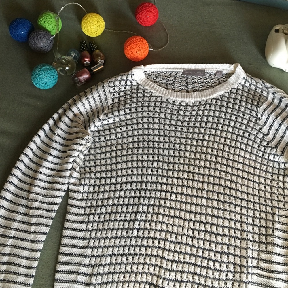 Beautiful white, navy and shimmer sweater
