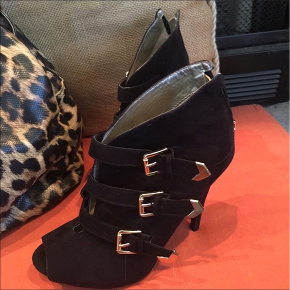 Guess Shoes - guess peek toe healed booties