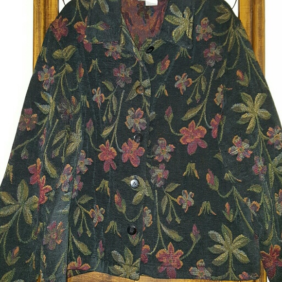 Sweet black floral jacket! - Picture 2 of 4