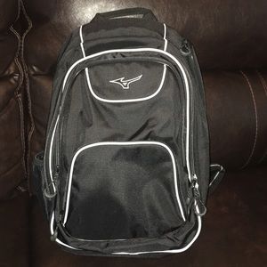 Mizuno 4 pocket backpack
