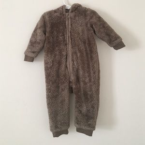 Old navy bear suit