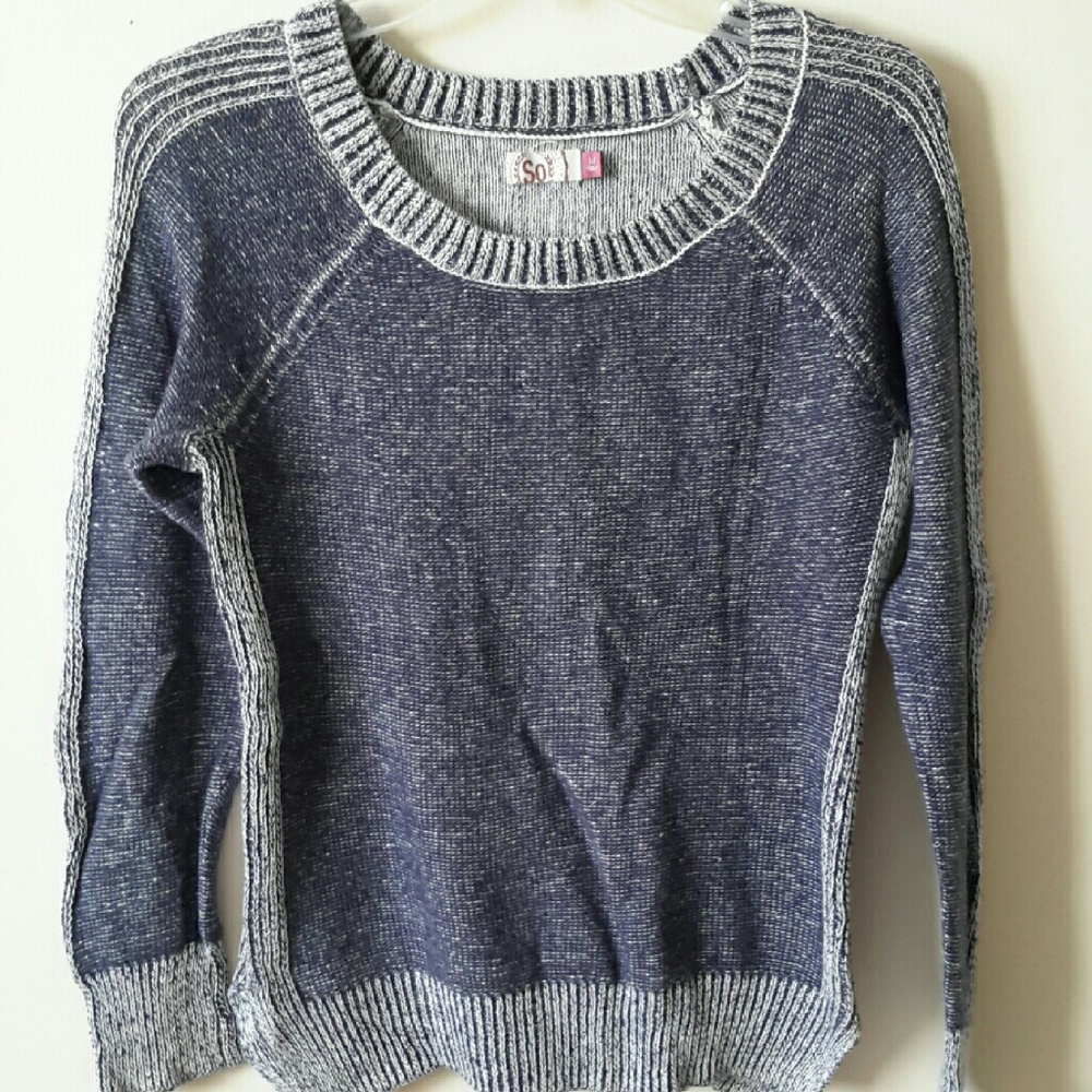 🚨 SOLD 🚨Comfy Sweater