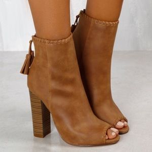 Cognac heeled booties