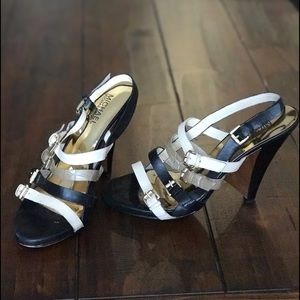 MICHAEL Michael Kors Niki Sandal