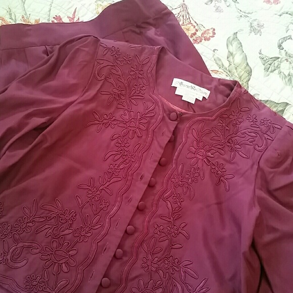 Marie St Claire Dresses & Skirts - 🌻 Vintage dressy suit