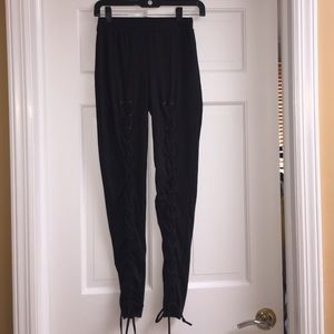 Lace up leggings from Windsor