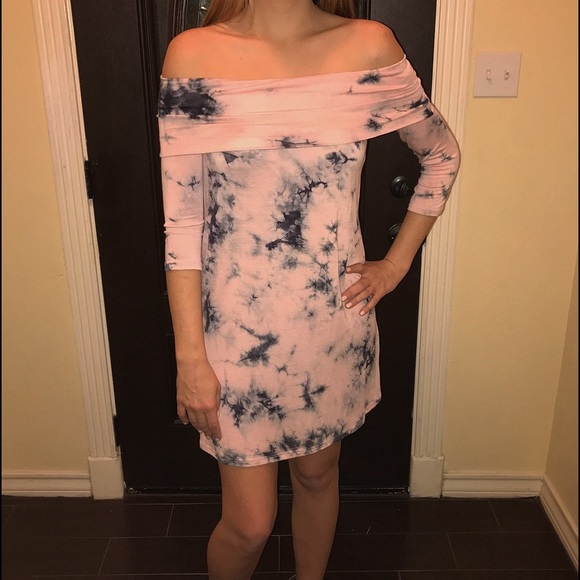 🆕 2X HOST PICK! Tie dye off the shoulder dress! - Picture 3 of 4