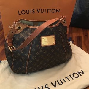 Louis Vuitton Galliera PM Monogram Authentic