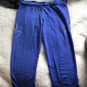 Blue shakti cropped leggings!!