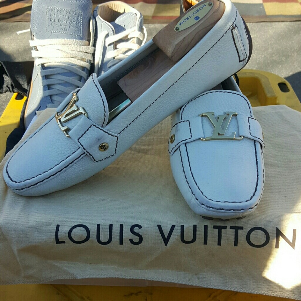 Lousi vuitton woman loafers