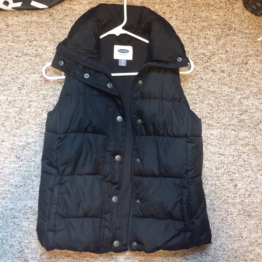 Old navy black puffy vest