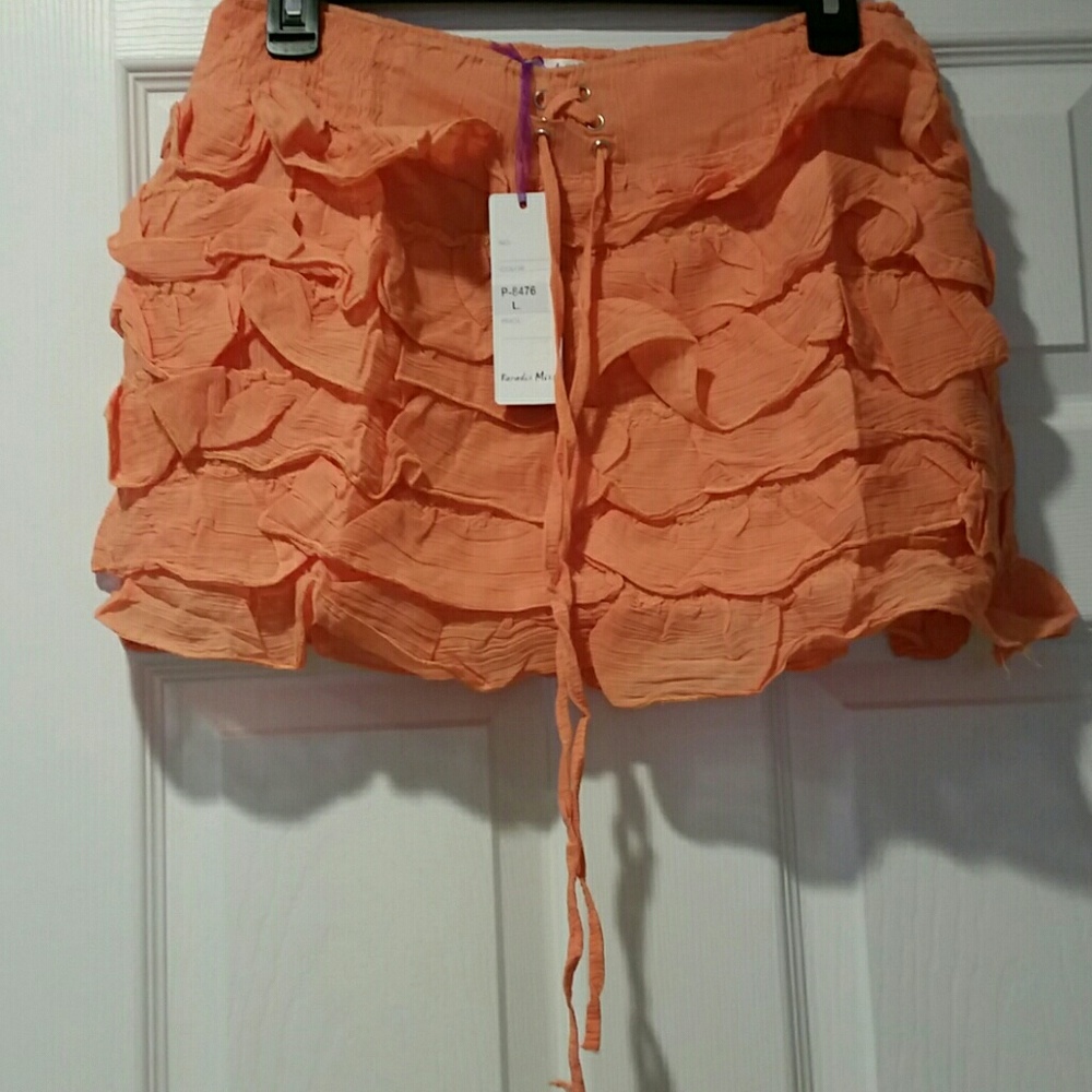 Fashion mini skirt NWT