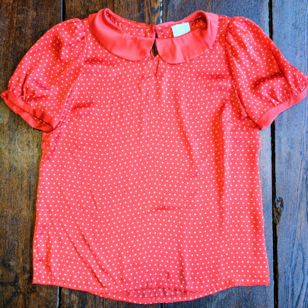 Anthrologie red polka dot top w. peter pan collar