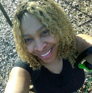 Meet your Posher, Rhonda