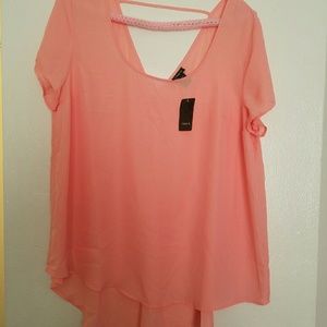 Torrid hi-lo pink top NWT