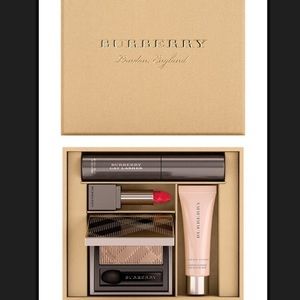 Burberry 2016 festive beauty box