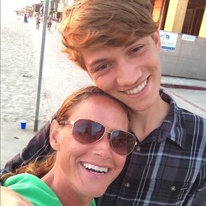 Meet your Posher, Holly