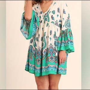 Umgee Green Paisley Tunic (XL 1x 2x)