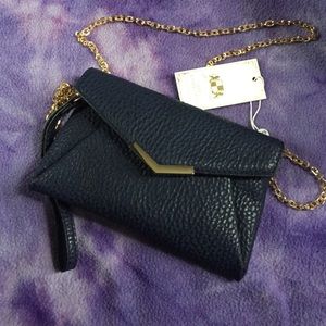 NEW WITH TAGS Urban Expressions Small Crossbody ✨