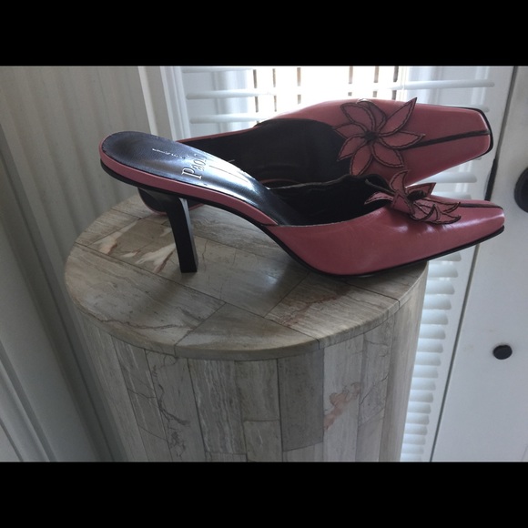 Mules - Picture 2 of 2