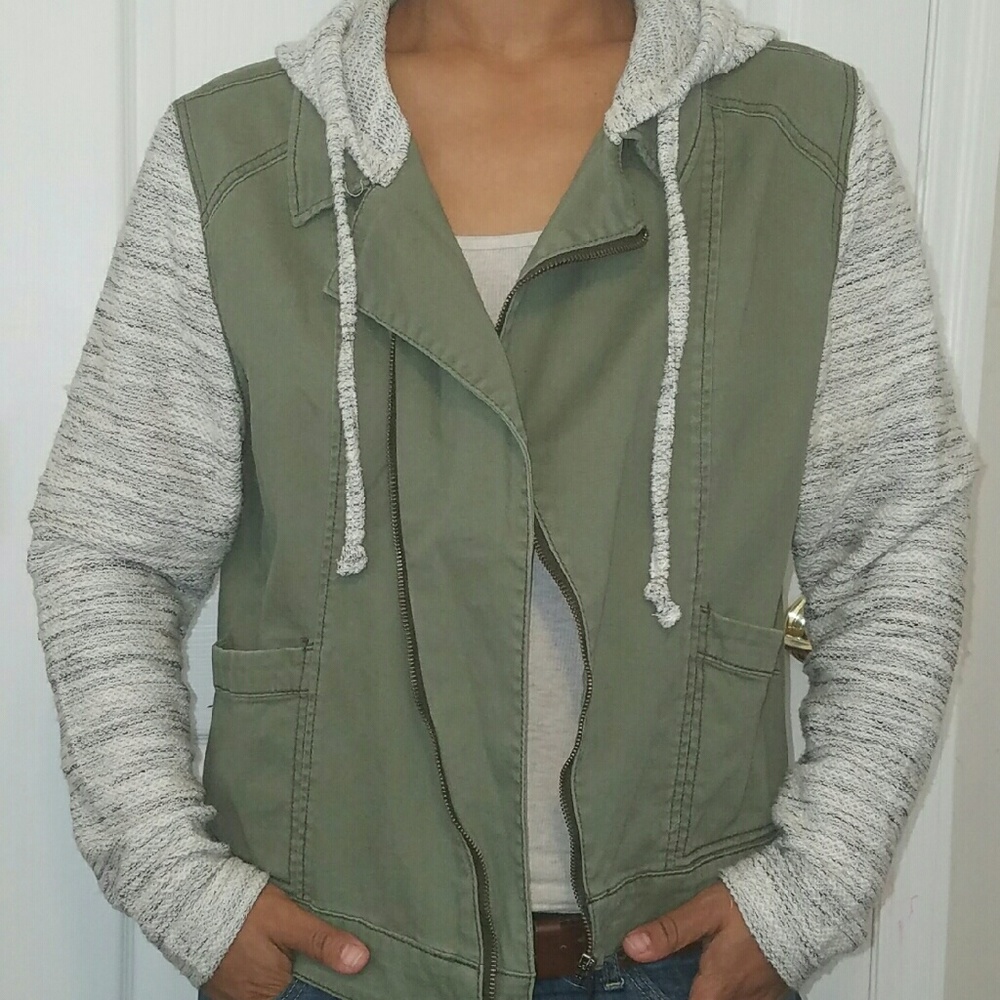 Lightweight Utility Jacket with hood