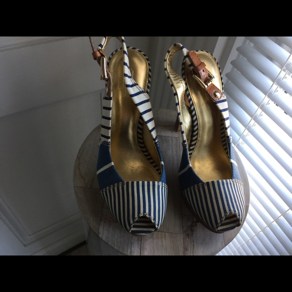 Coach Peep Toe. - image 1