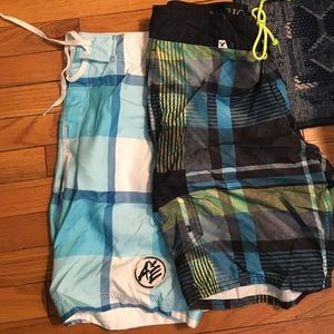 Men's American Eagle board shorts bundle
