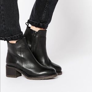 ASOS REVERE leather ankle boots - size 9