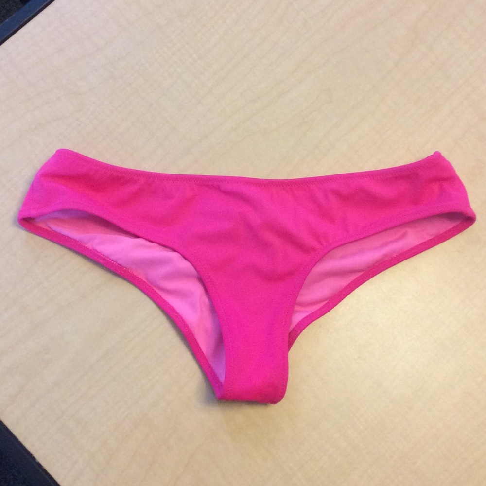 Pink VS cheeky bikini