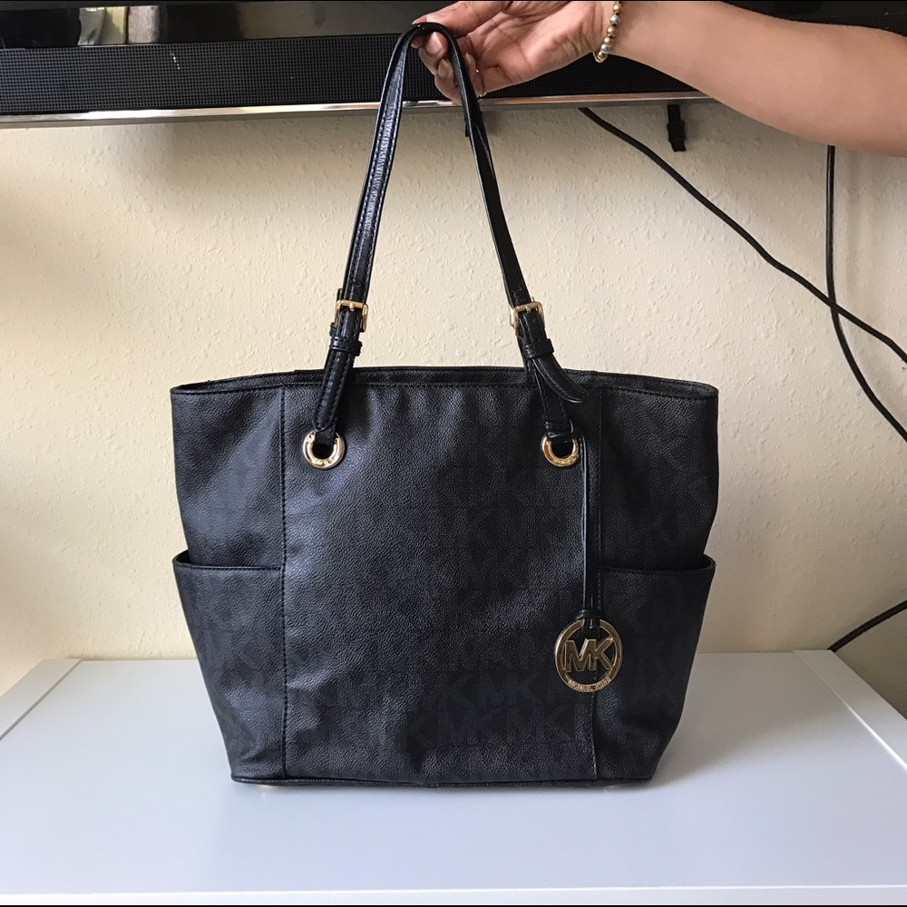 michael kors jet set purse