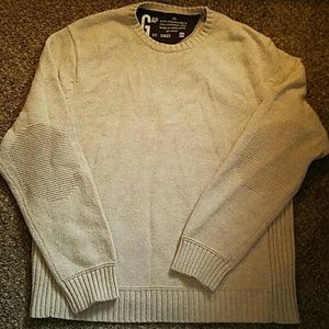 Gap sweater