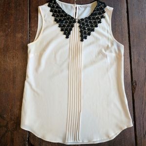 Anthropolgie Sleveless Top w. Lace Collar