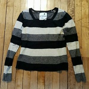 Kensie black and white striped scoop neck sweater